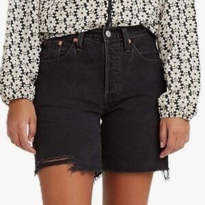 Levi’s 501 Mid-Thigh Short Size 27